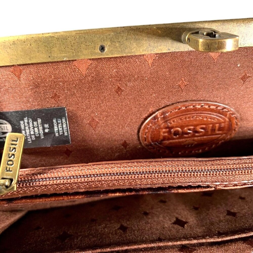 Vtg Fossil Croc Embossed Leather Wallet Clutch Metal Close Multiple pockets - Picture 6 of 12